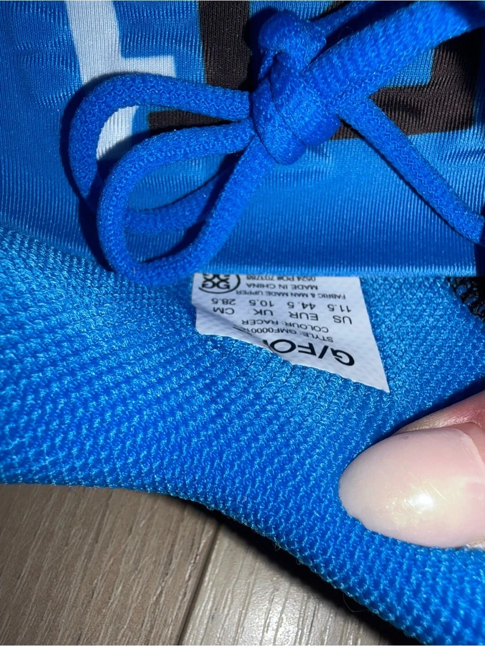 NWT! G/FORE Men's QRT1 Pickleball Shoes in a blue and black gradient.